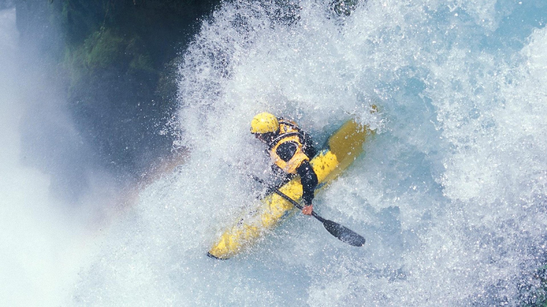 《2025年5月18日，全球电竞盛事LOL季中冠军赛落幕，谁是新晋霸主？》，电竞世界冠军赛