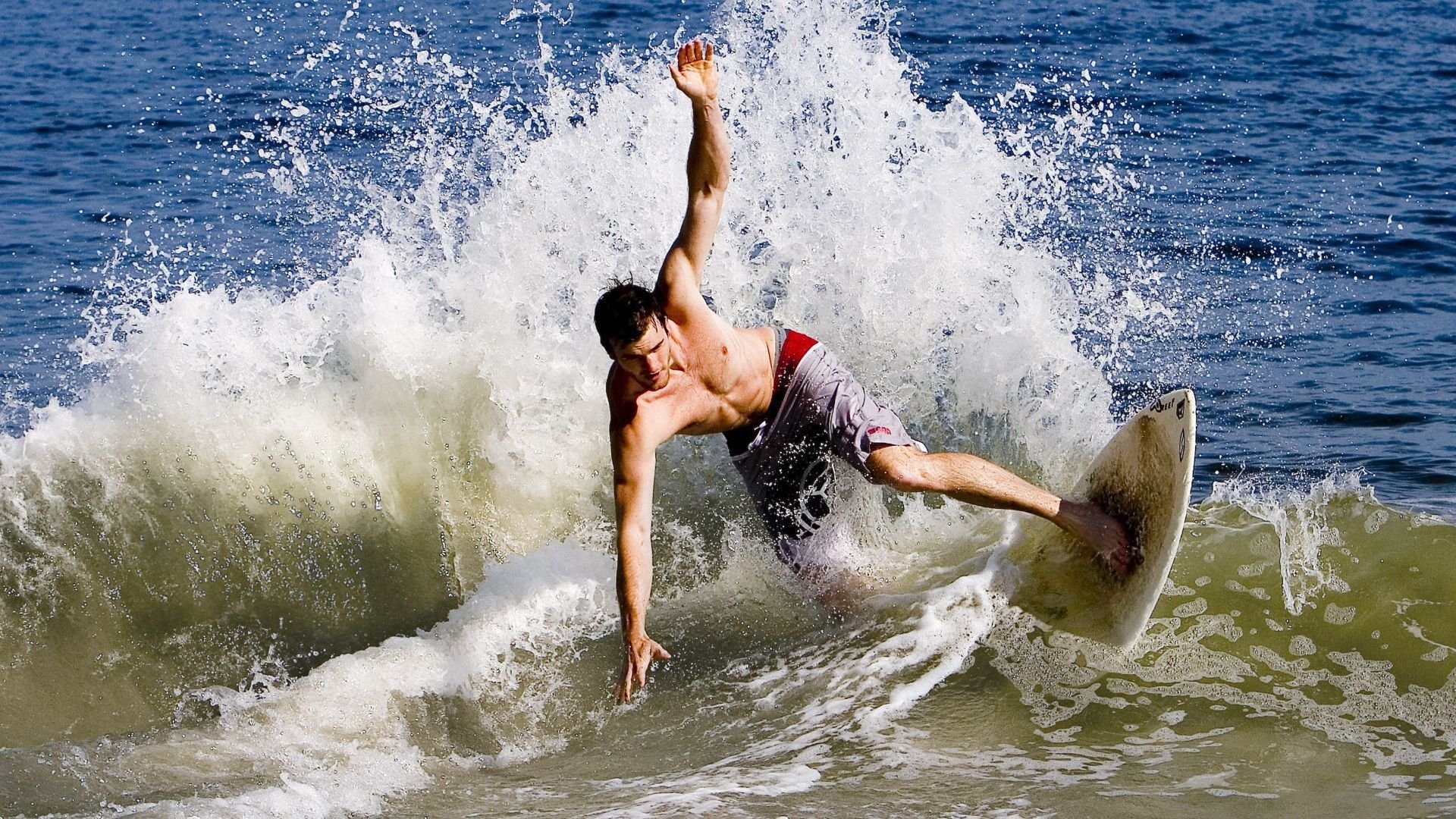 爱游戏娱乐平台-青少年足球竞赛持续升温，基层足球人才储备逐步丰富，青少年足球选拔